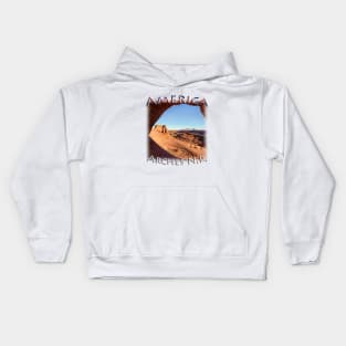 America - Utah - Arches National Park Kids Hoodie